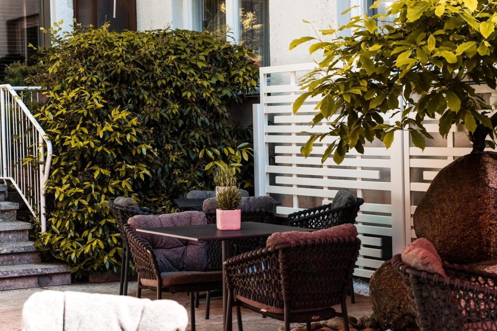 Hotel Adler Asperg Exterior photo